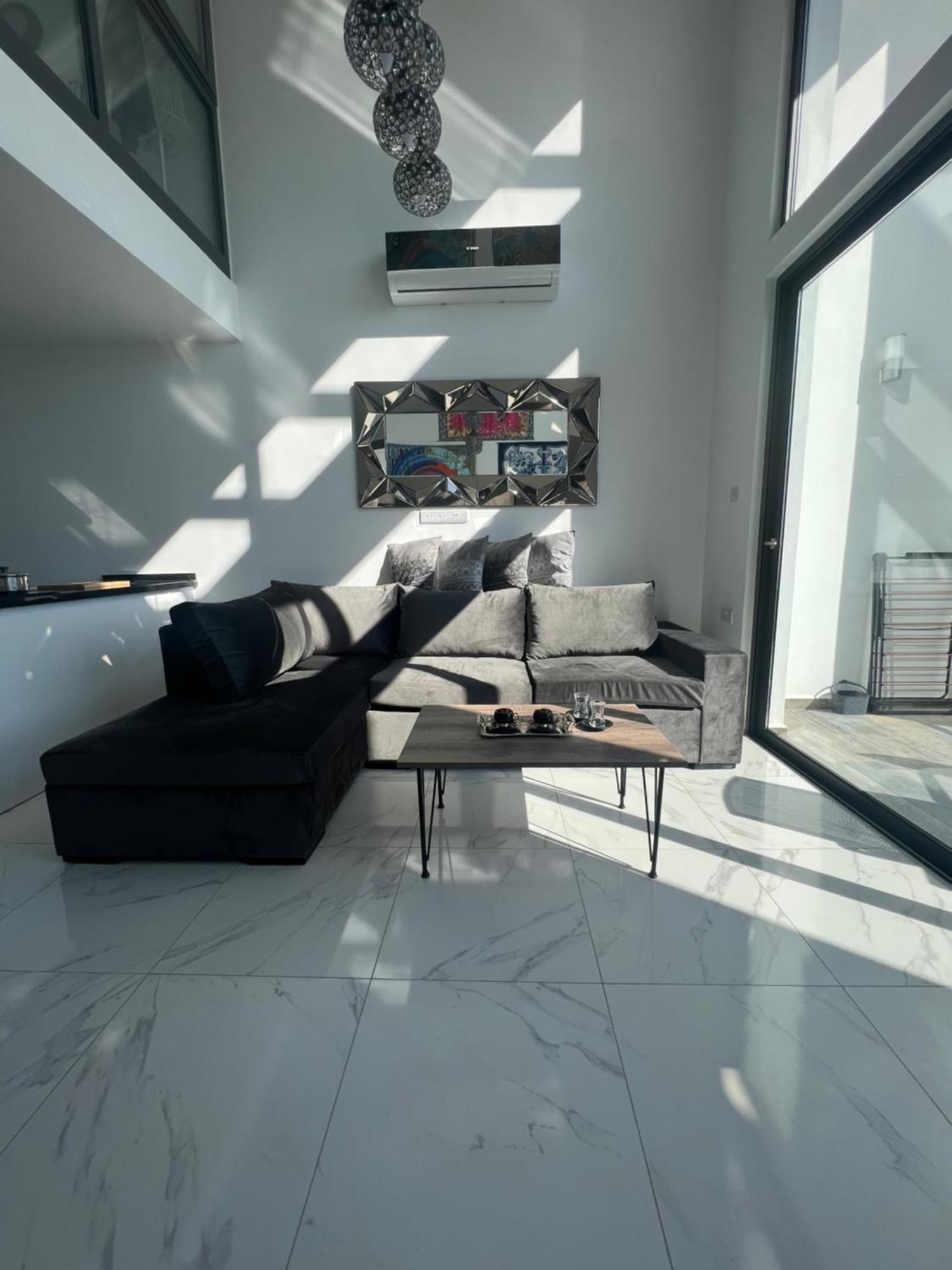 Hermes Penthouse Akanthú Kültér fotó